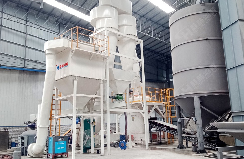 礦渣粉碎用雷蒙磨行嗎？礦渣雷蒙磨生產線現場圖片